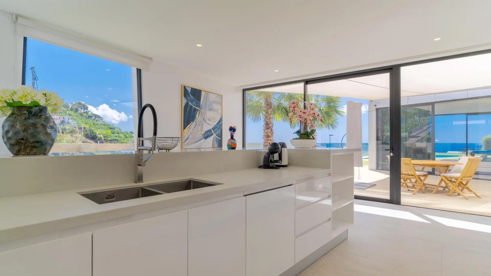 Villa Luxury Diamond House By Holiday Rental Madeira Funchal  Portugal