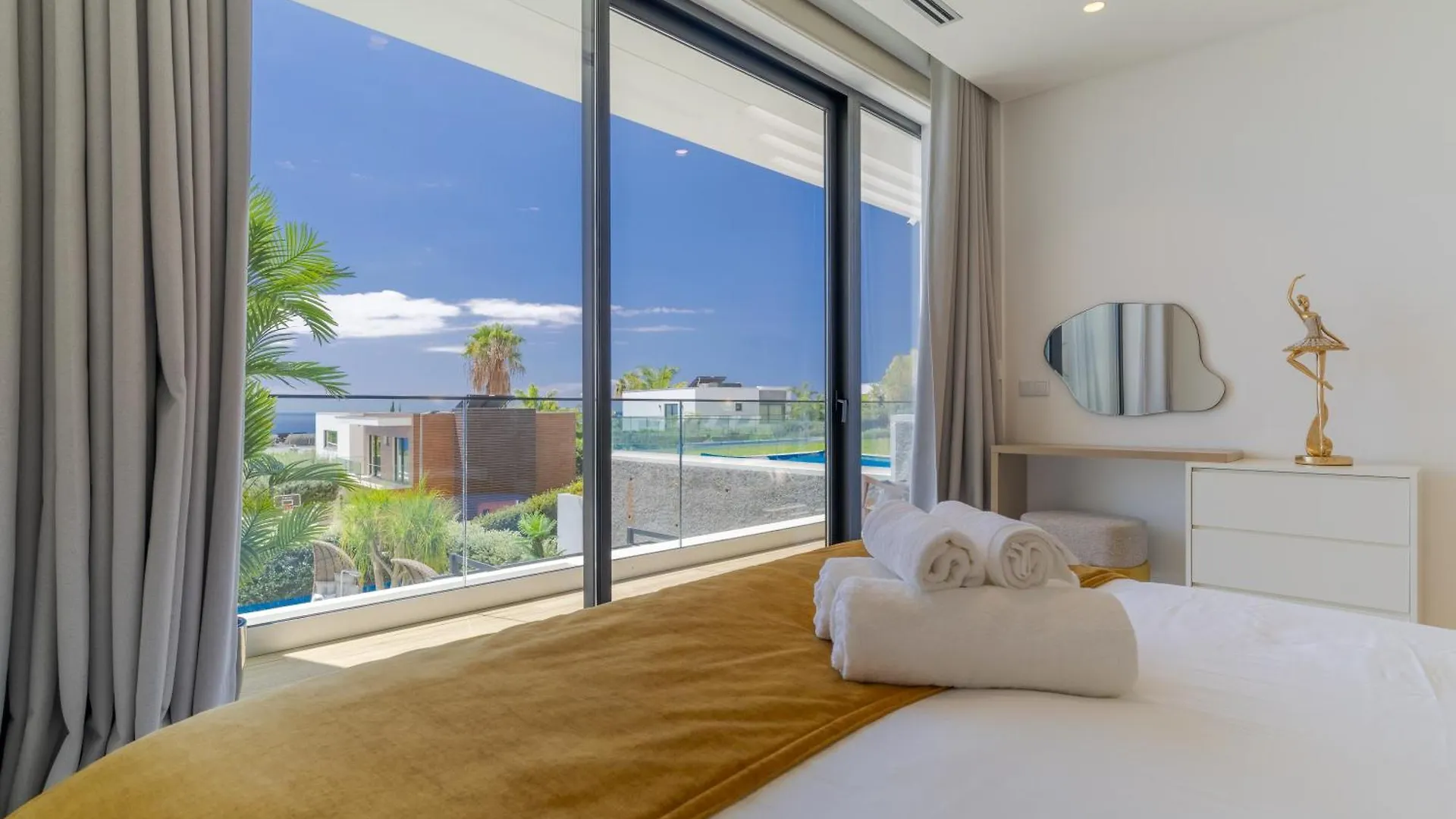 Villa Luxury Diamond House By Holiday Rental Madeira Funchal