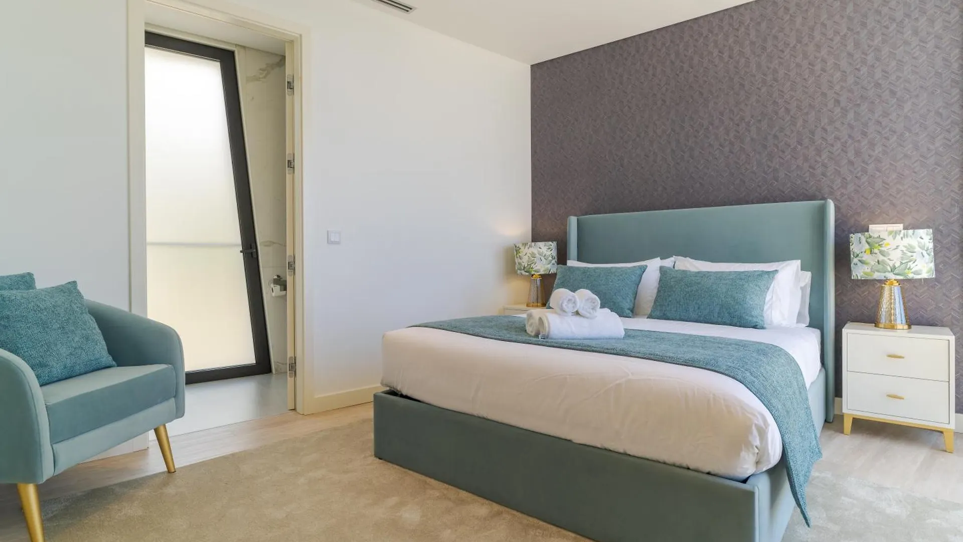 Villa Luxury Diamond House By Holiday Rental Madeira Funchal  Portugal